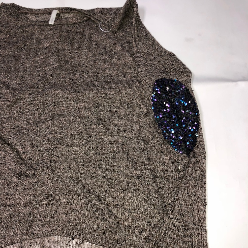 High low sequencing elbow patch sweater - Picture 4 of 4